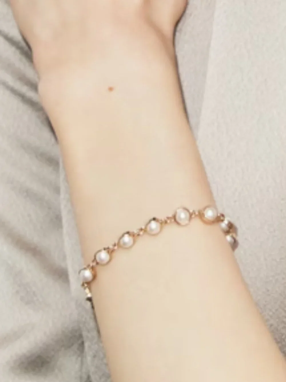 Tory Burch Moondance Pearl Bracelet